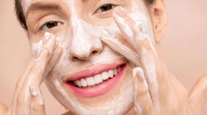 Esfoliante caseiro – 3 receitas para cuidar do rosto e do corpo